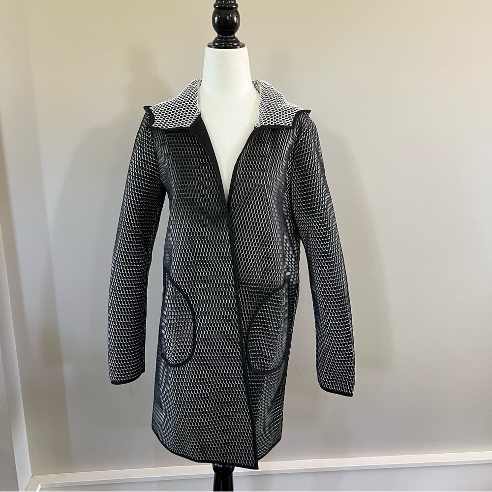 Mesh hooded jacket
